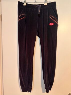 Women’s Black Velour Jogger Pants with Red Lips Accent - M